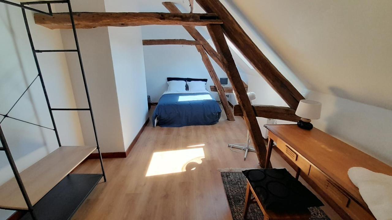 Chez Thomas Apartment เซซาน ภายนอก รูปภาพ